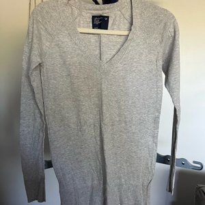 American Eagle, grey, v-neck, long sleeve sweater